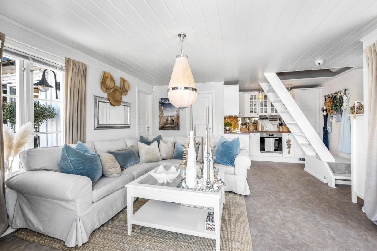 Luxurious Boathouse With Private Dock In The Best Location In 阿伦达尔 外观 照片